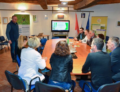 Projekt BEE(A)WARE predstavili gospodarskemu ministru Matjažu Hanu / Projekt BEE(A)WARE predstavljen ministru gospodarstva Matjažu Hanu