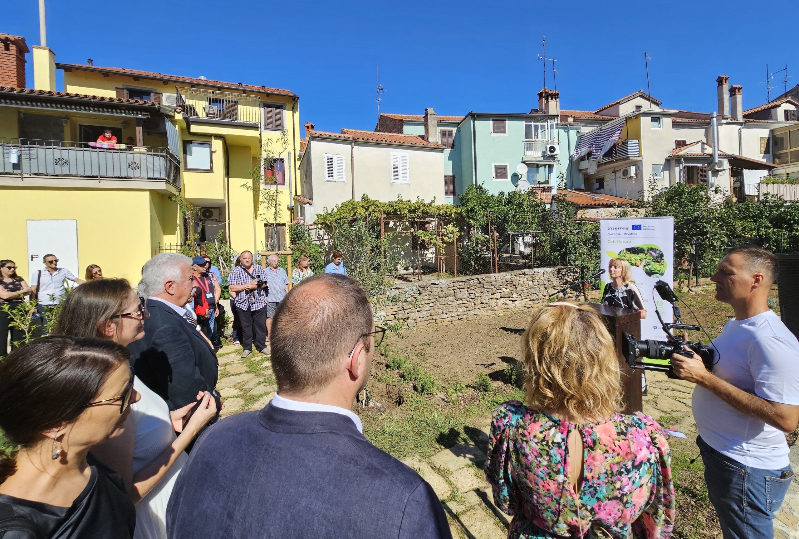 Fotografija 1_Otovoritev Zelenega kareja