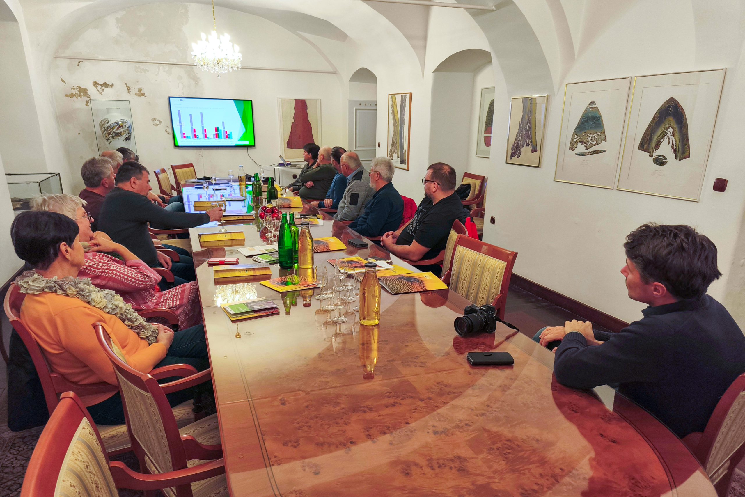 Strateški načrt trajnostnega ohranjanja opraševalcev goricko 05