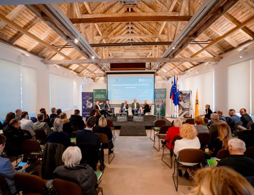 Trajnost in dostopnost – standard razvoja turizma: Čezmejna konferenca »Most energije« je v Zaprešiću zbrala strokovnjake / Održivost i pristupačnost kao novi standard razvoja turizma   Prekogranična konferencija „Most energije“ okupila stručnjake u Zaprešiću