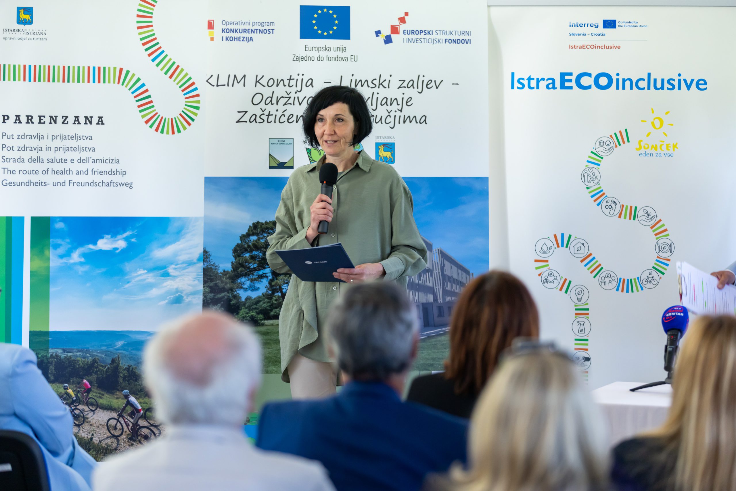 dr. Mateja Breg Valjavec, vodja projekta