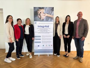 Predstavitev projekta IntegrAid/ Predstavljanje projekta IntegrAid