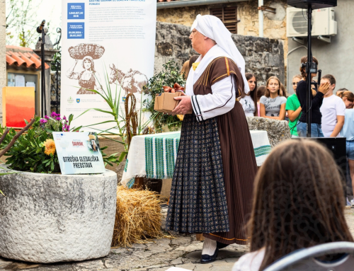 Festival Šavrink v Krkavčah uspešno oživil dediščino Šavrink / Festival Šavrinki u Krkavčama uspješno oživio baštinu Šavrinki